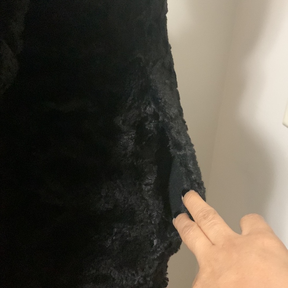 The North Face Kids Black Quilted Puffer Jacket - Picture 10 of 15